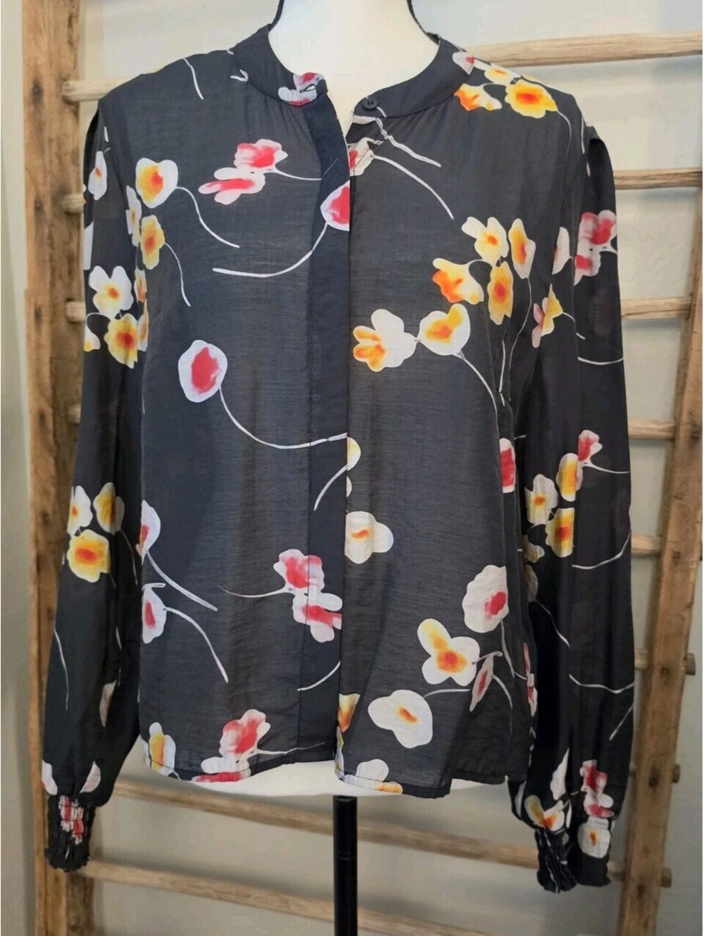 cabi Black Floral Button-Front Collared Long Sleeve Woven Blouse, Size L